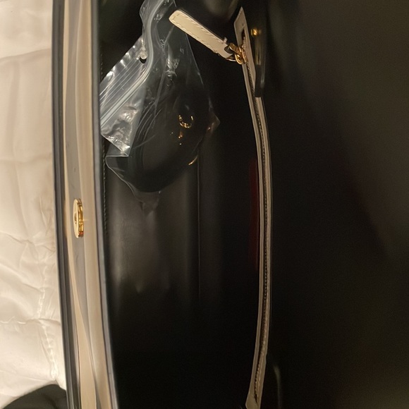 Valentino Rockstud Single Handle Leather Tote - Picture 7 of 13